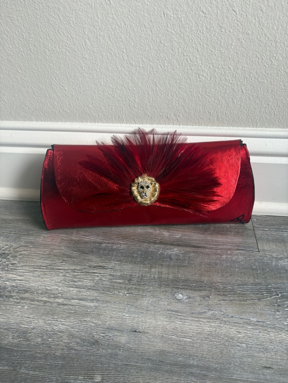 Luxury Handcrafted Metallic Red Leather Clutch - Picture 2 of 13